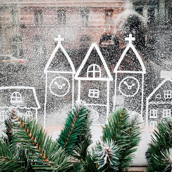 Новогодние окна: рисуем сказочную атмосферу зубной пастой