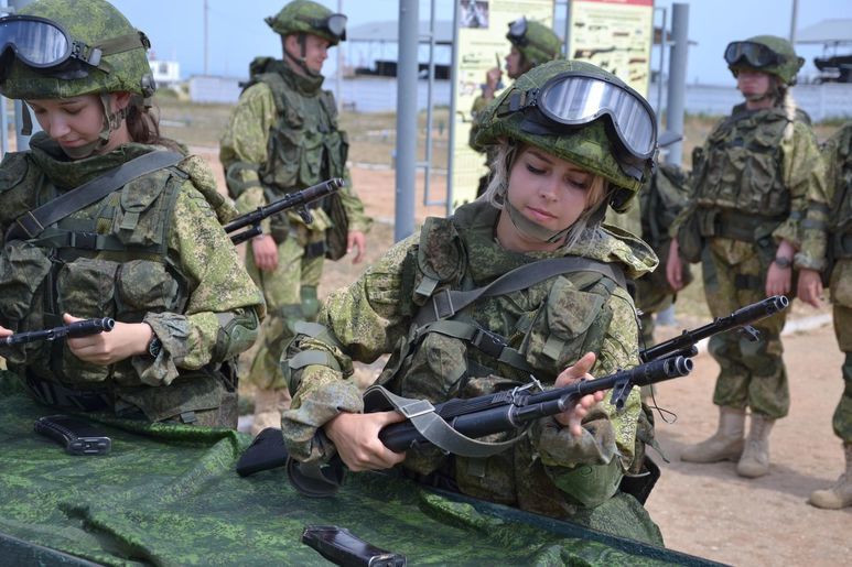 Где снимали проект солдатки