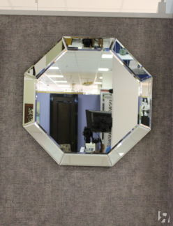 Декоративное зеркало восьмигранник