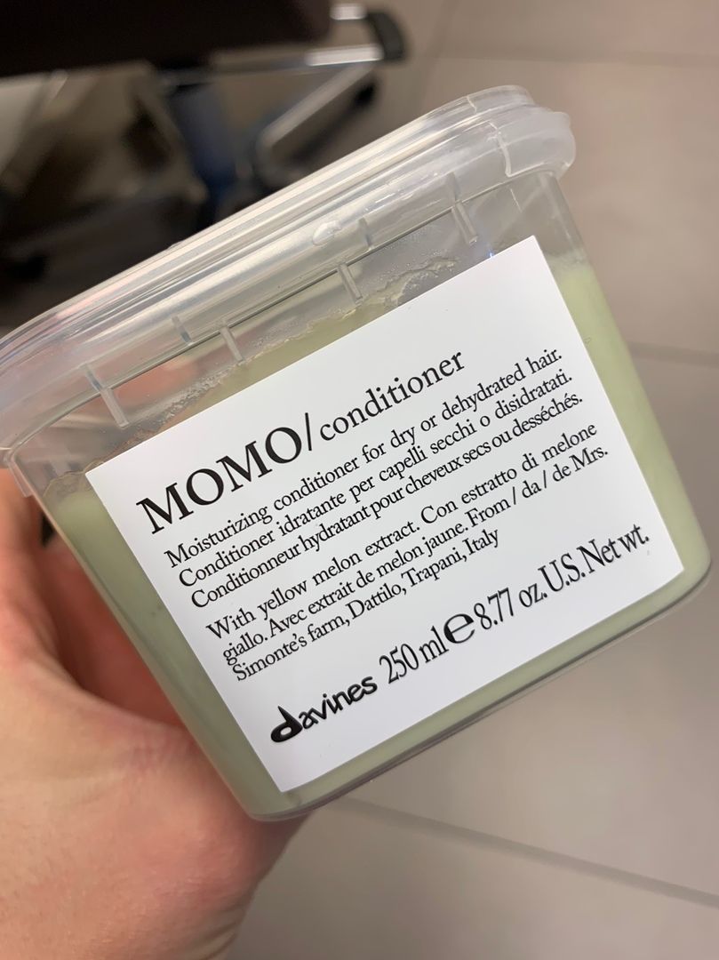 Davines momo